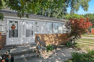 featured image of 2758 Ackley Ave