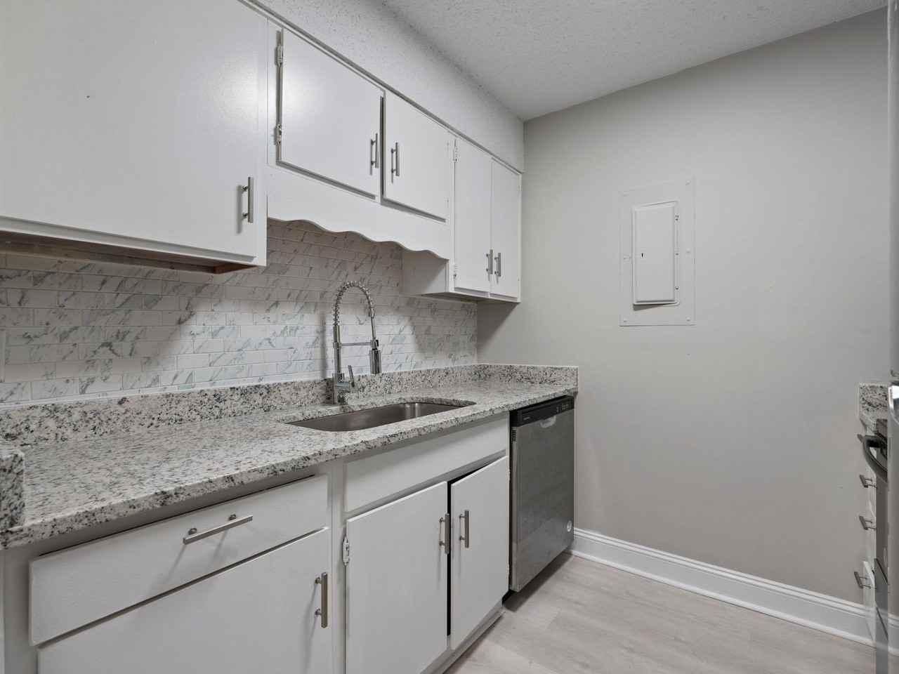 Arbor Landing Apartments - Photo 3 of 50