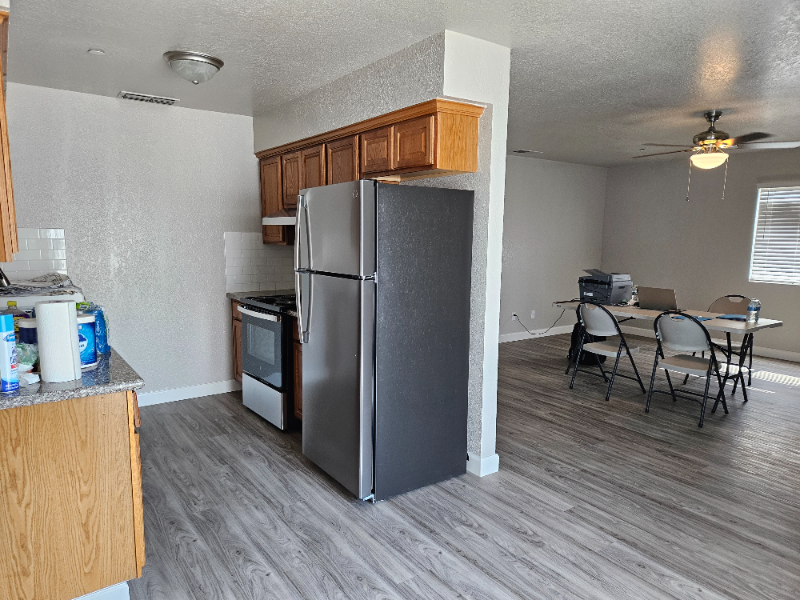 421 Tait Ave - Photo 3 of 11
