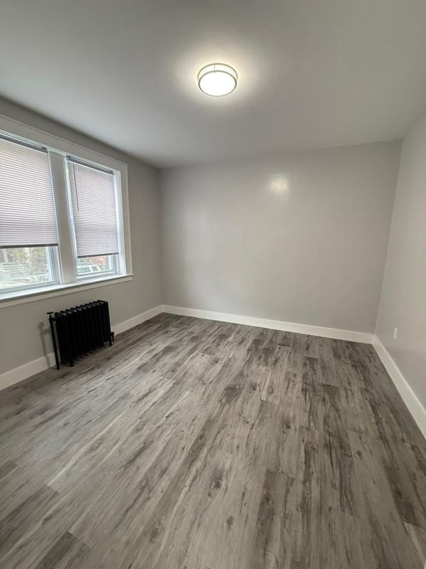 820 Canton St - Photo 3 of 8