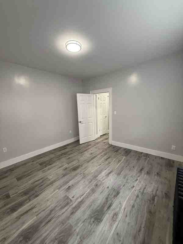 820 Canton St - Photo 6 of 8