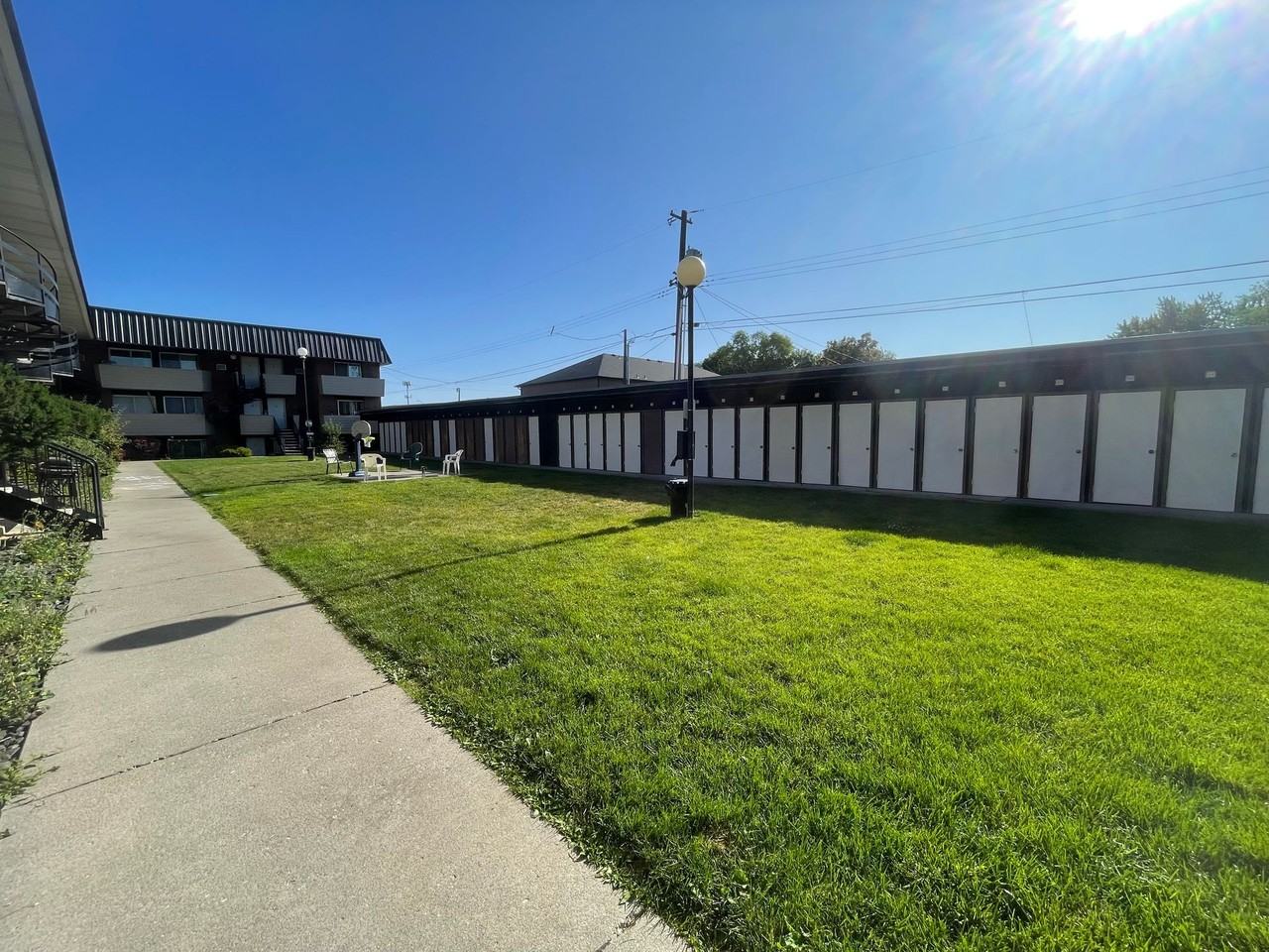 Alexan Court Apartments - Photo 2 of 10