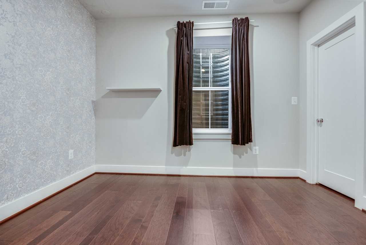 7229 Georgia Ave Nw #A - Photo 4 of 12