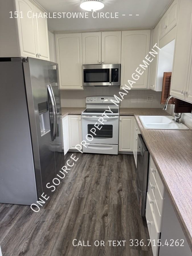 151 Charlestowne Circle Southwest - Photo 7 of 34