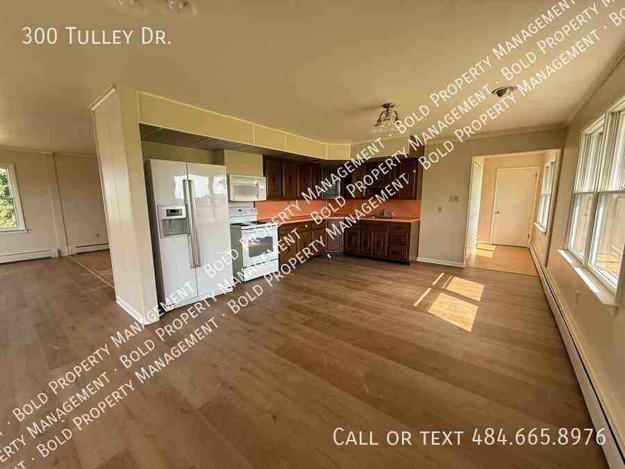 300 Tulley Dr - Photo 3 of 21