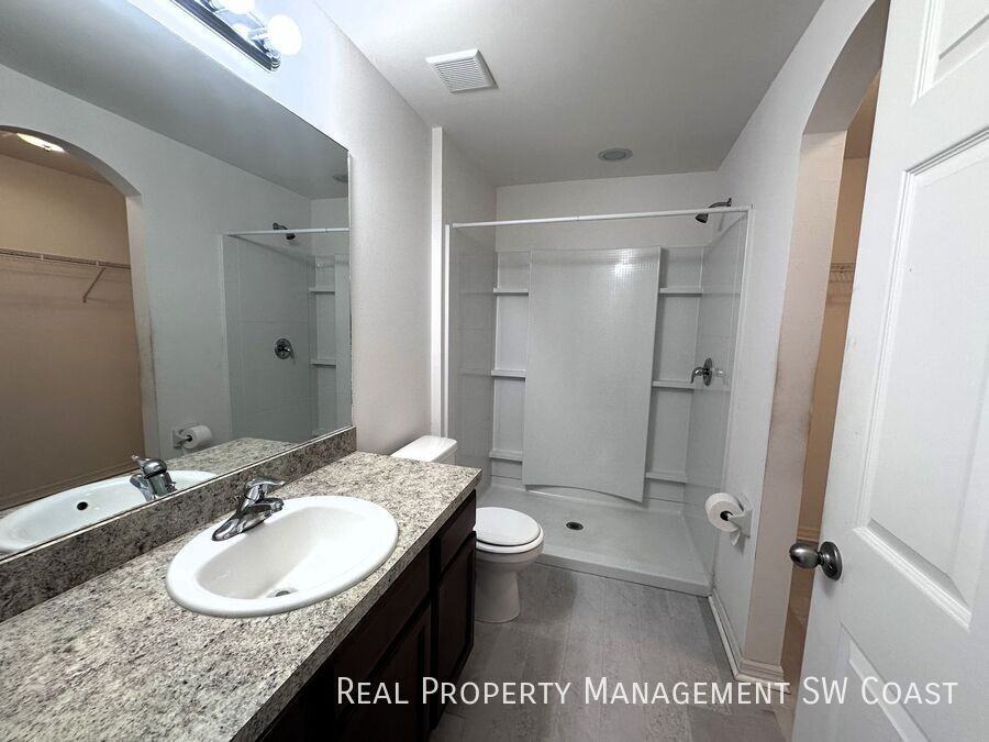 438 Shadow Lakes Drive - Photo 4 of 19