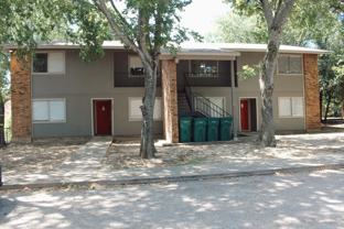 204 W Mockingbird Ln #D - Photo 1 of 1