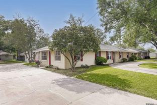 404 Hood St, Unit B - Photo 1 of 1