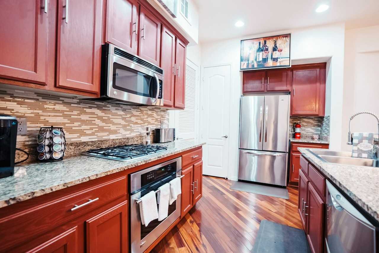 38 East Serene Avenue, Unit 121 - Photo 4 of 26