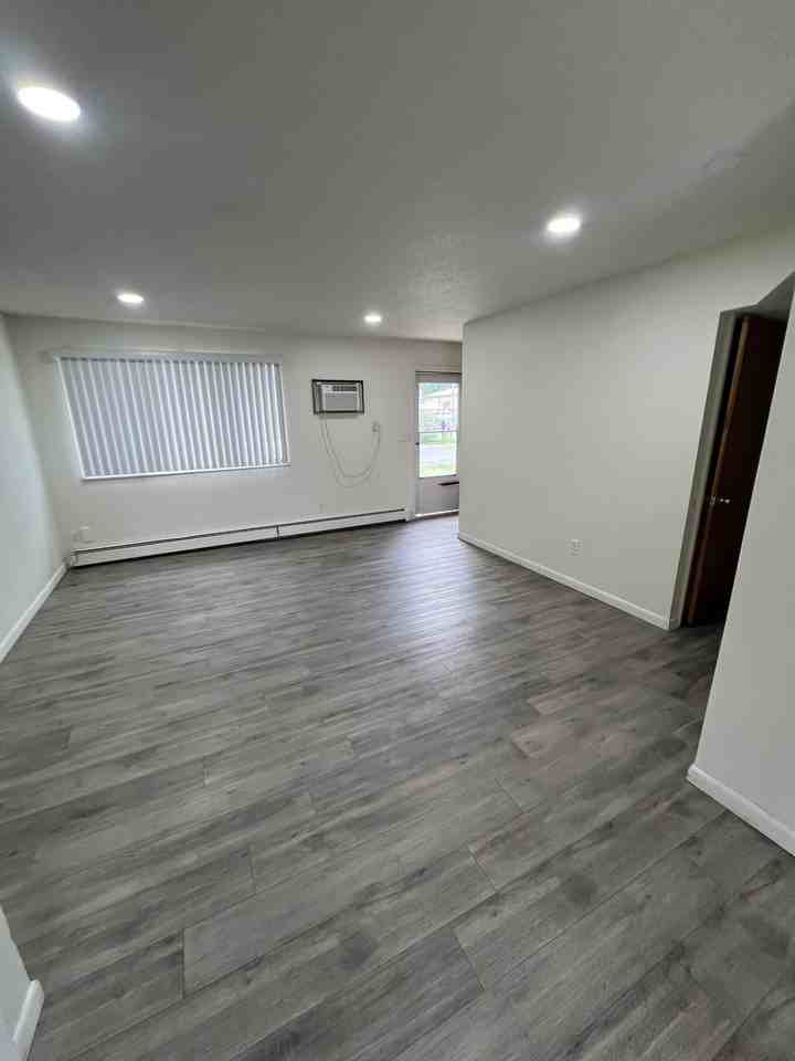 2530 49th Avenue Court - Photo 3 of 9