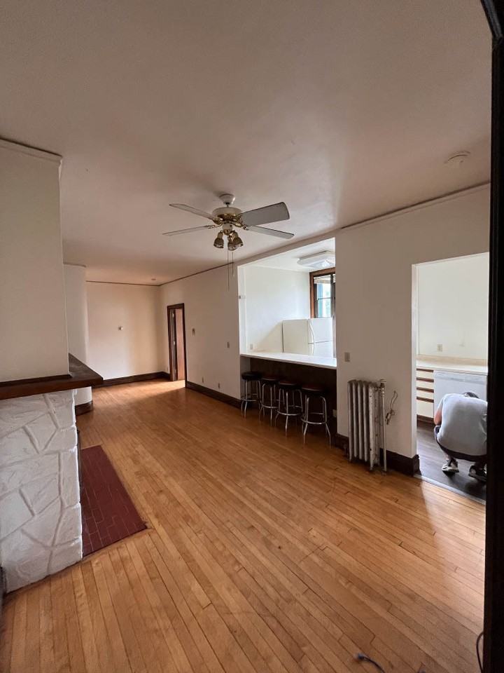 612 Howard Place - Photo 2 of 35