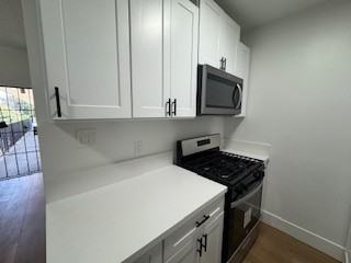 1115 Fedora St. - Photo 5 of 11