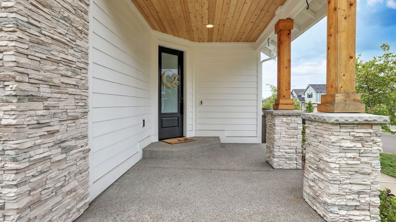 23000 Se Sycamore St - Photo 3 of 35