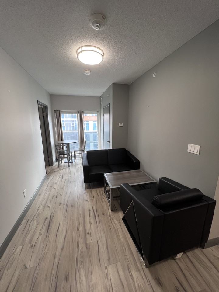 258A 258a Sunview St #1718