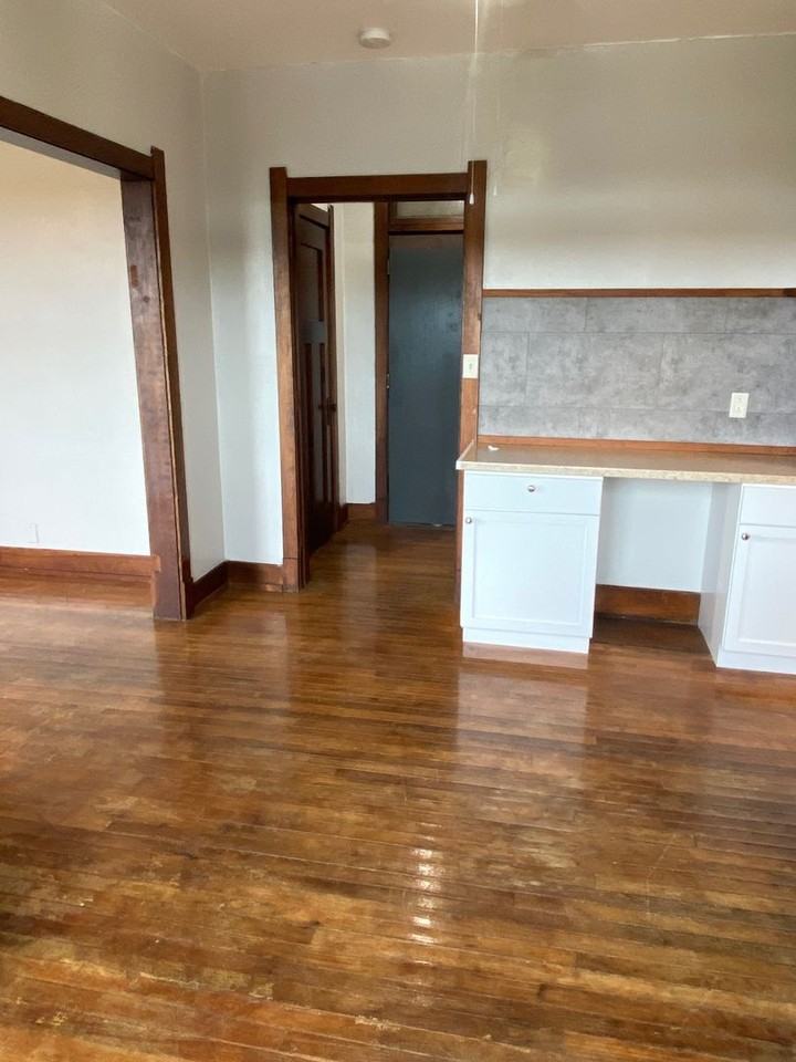 201 North 2nd Avenue - Photo 4 of 7