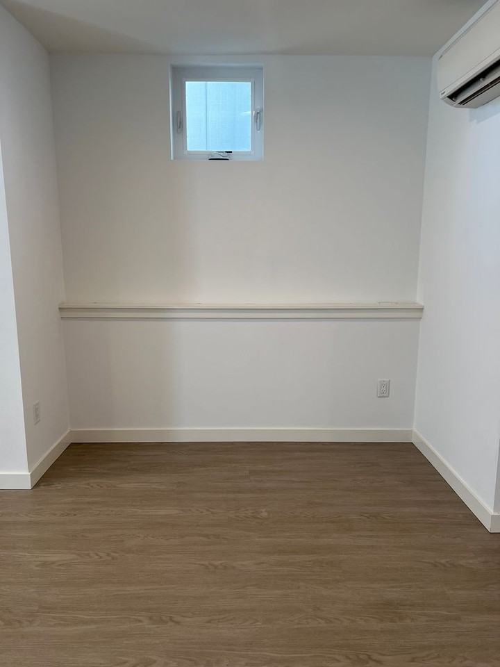 902 Nw 56th St #D - Photo 6 of 24