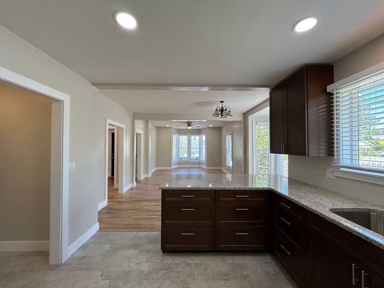 716 10th Street - Photo 3 of 50