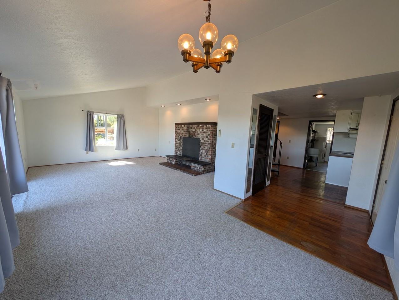 7956 East Fir Street - Photo 3 of 32