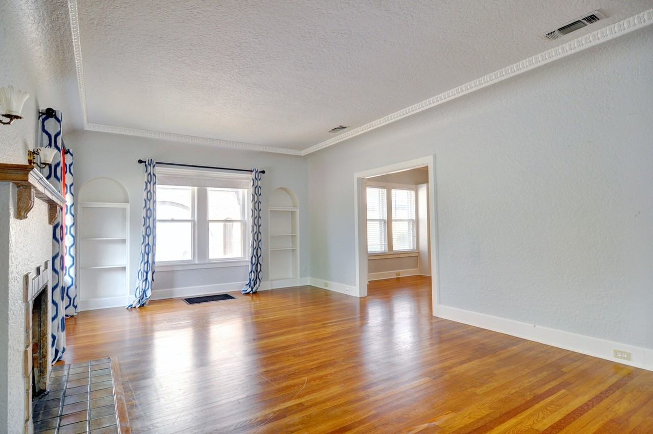 2517 Wabash Ave - Photo 3 of 31