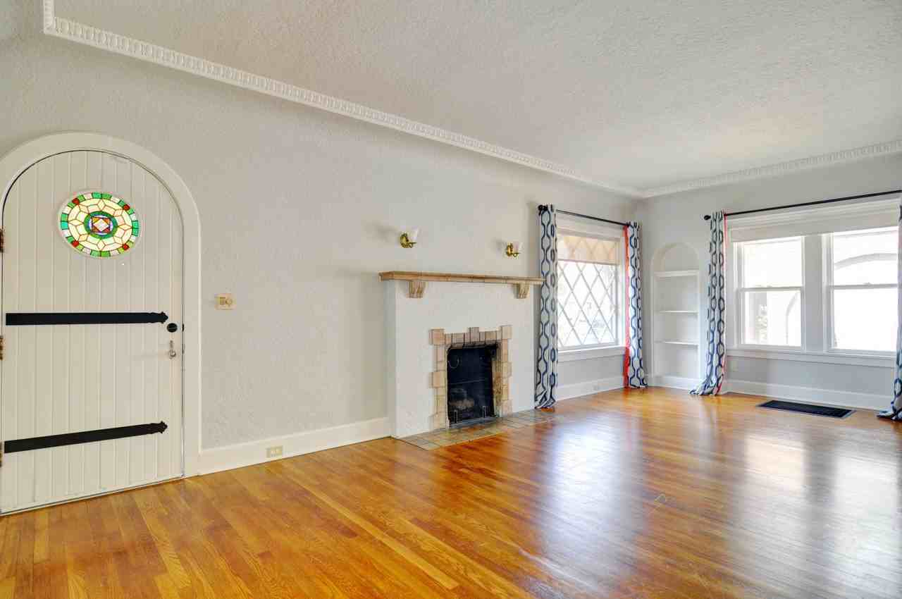 2517 Wabash Ave - Photo 4 of 31