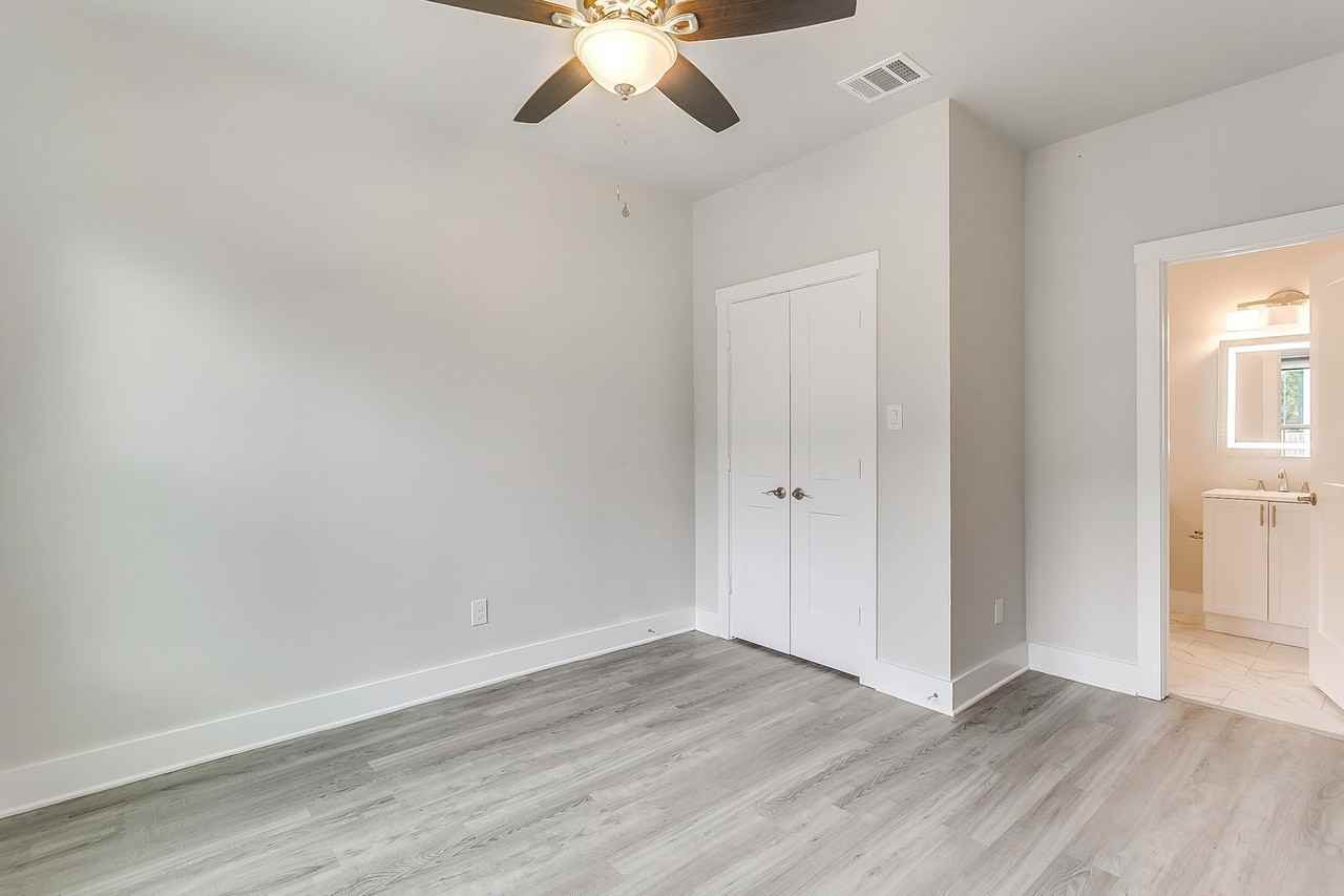 3210 Forest Park Blvd - Photo 6 of 42