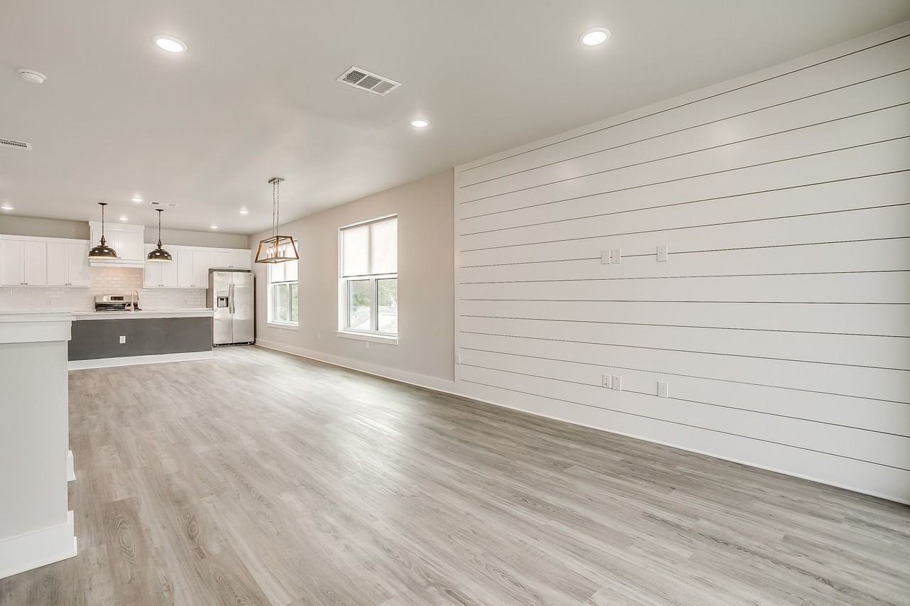 3129 Forest Park Blvd - Photo 6 of 43