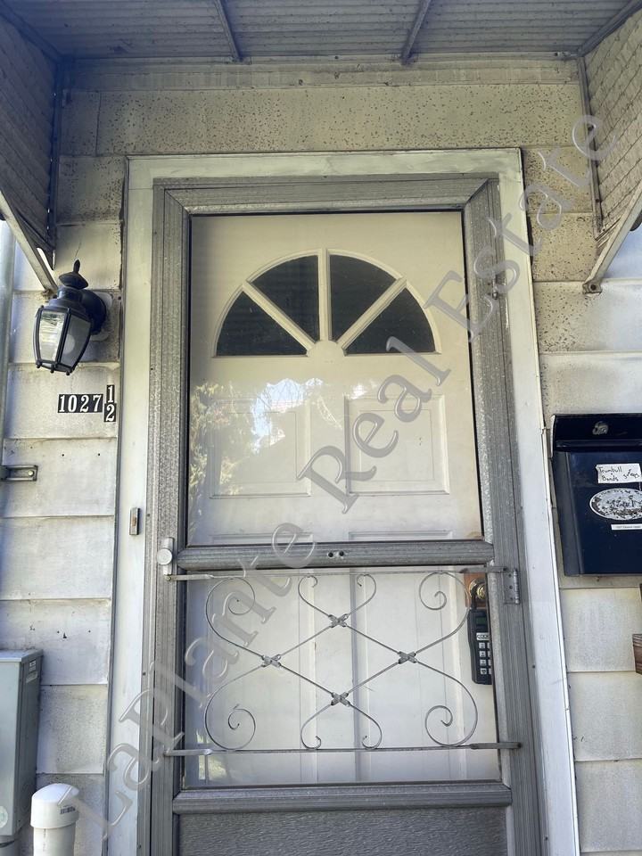 1027 Eleanor St - Photo 3 of 7