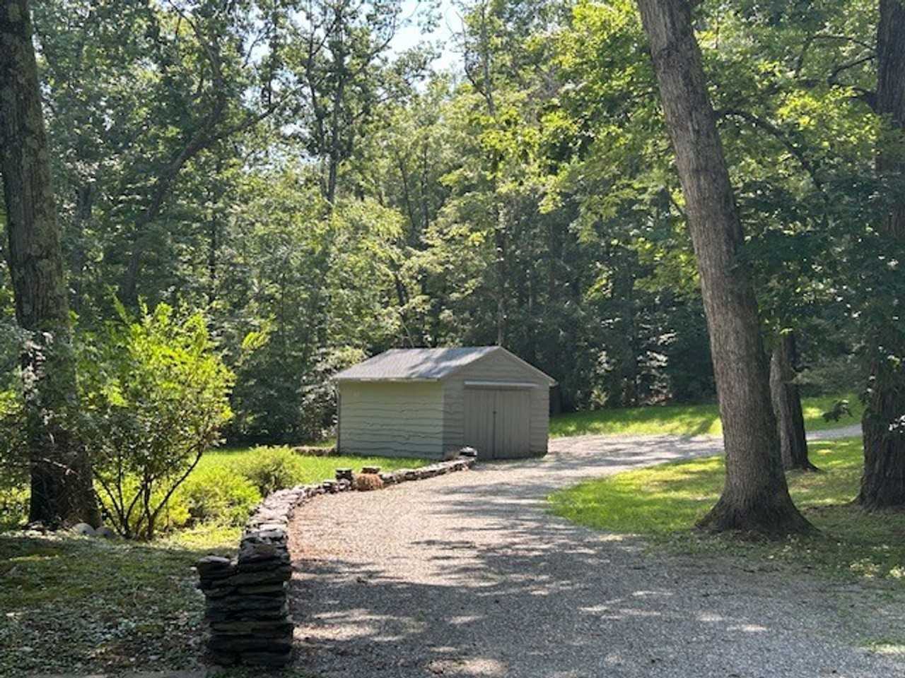 272 Drake Rd - Photo 3 of 39