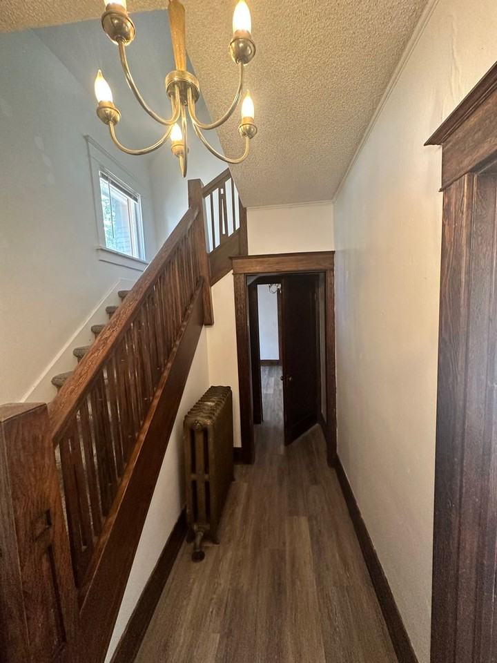 1703 E 9th Ave - Photo 2 of 16