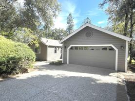 19046 Lake Forest Dr - Photo 1 of 1