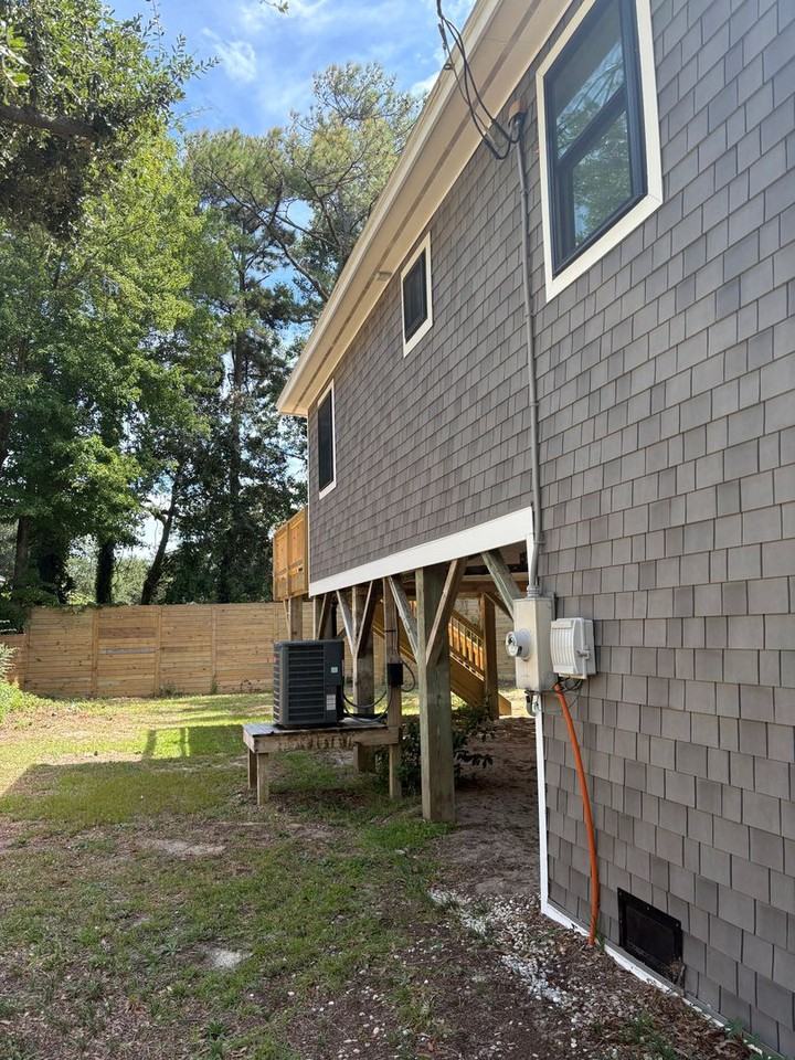 1005 Indian Dr - Photo 4 of 37