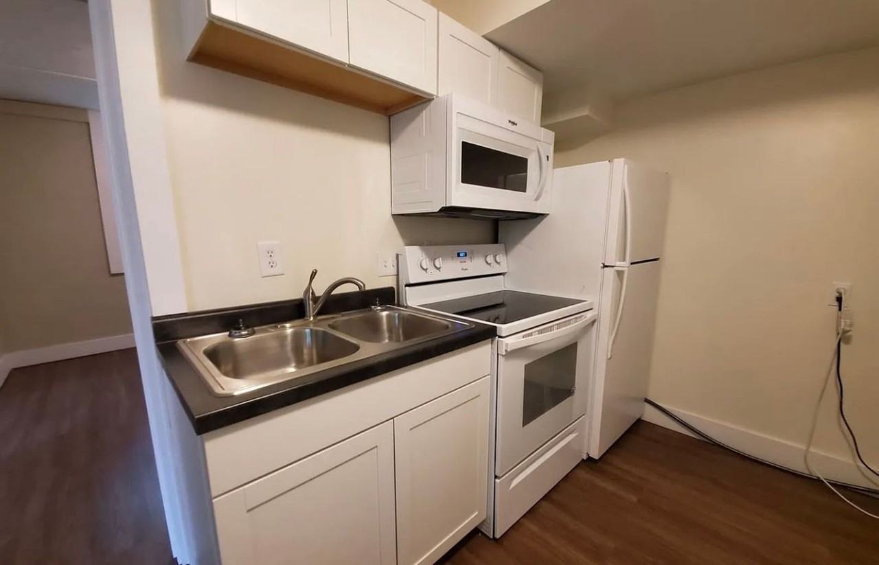 521 S Mitchell St - Photo 5 of 17