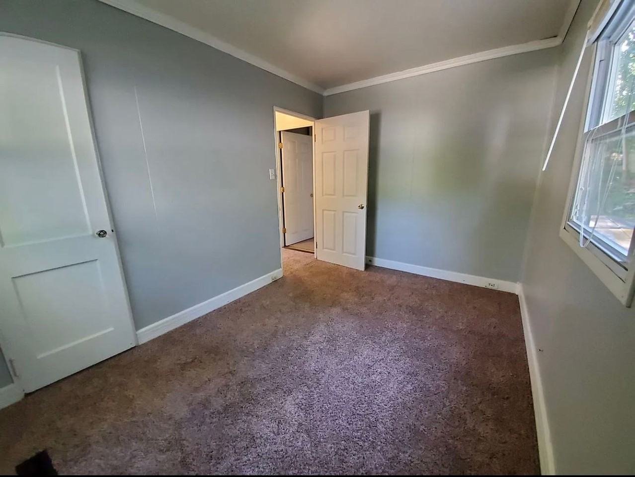 515 S Mitchell St - Photo 5 of 10