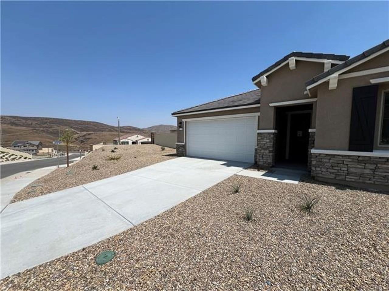 4130 Pioneer Ln - Photo 2 of 29