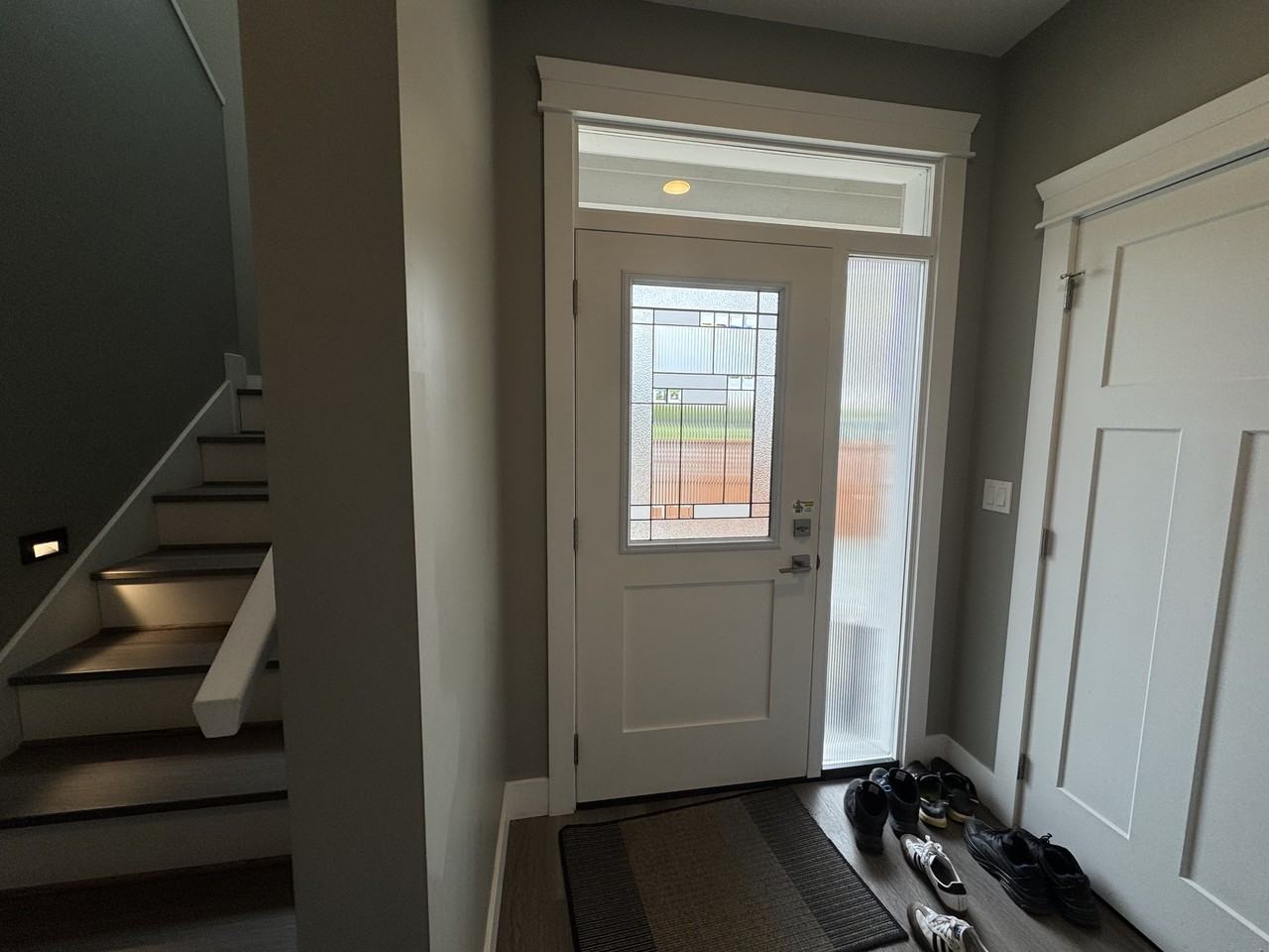 593 Fifth St #1 - Photo 4 of 25