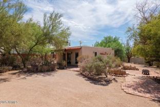5702 E Camelback Rd - Photo 1 of 1