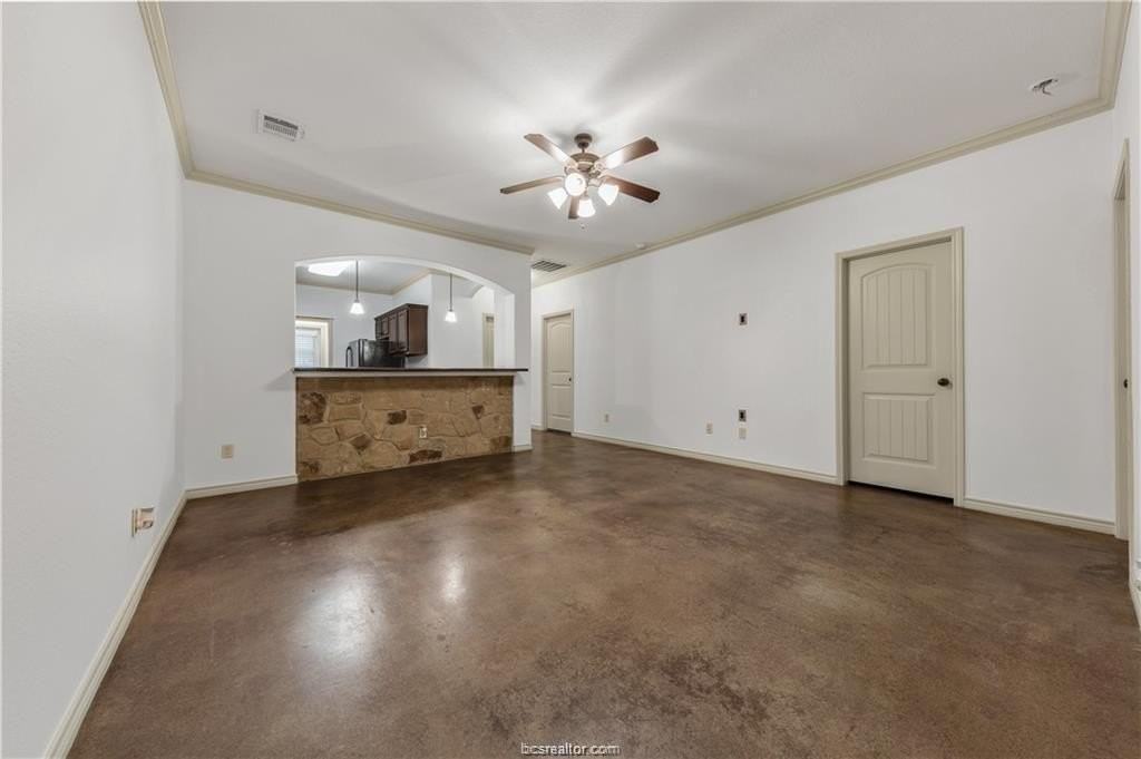 4327 Commando Trl - Photo 4 of 23