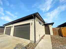 featured image of 2718 Grace Cir