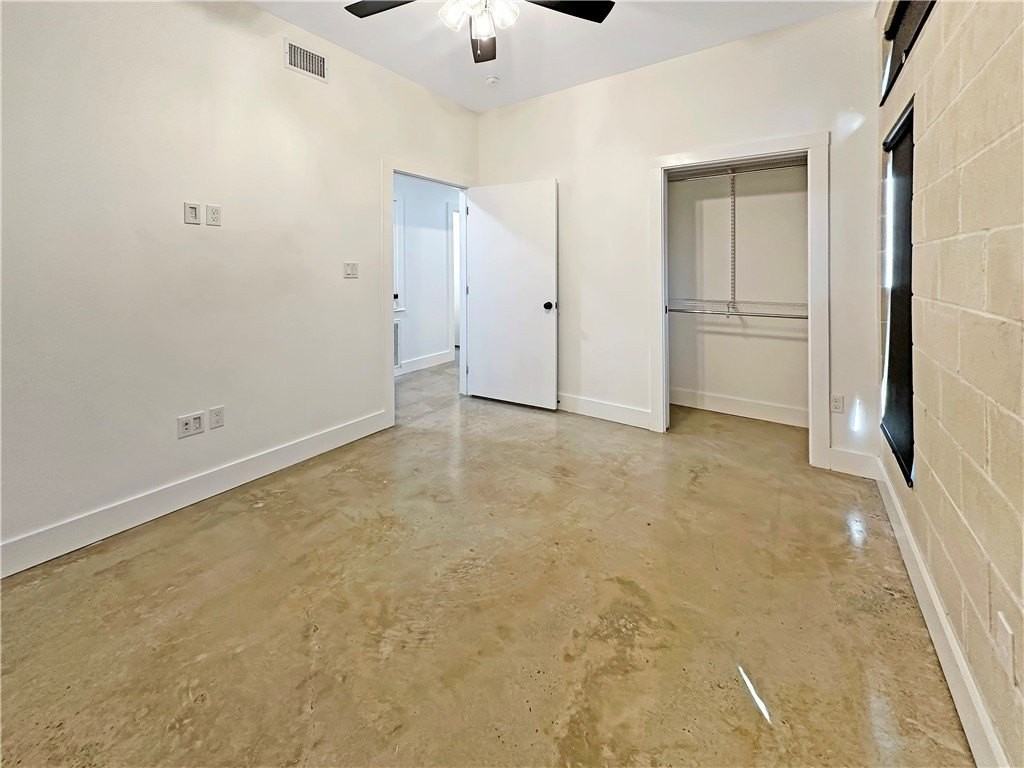 2718 Grace Cir - Photo 4 of 8