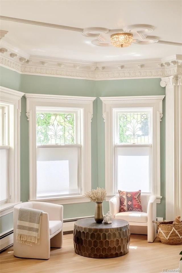 680 N Clarkson St - Photo 5 of 44