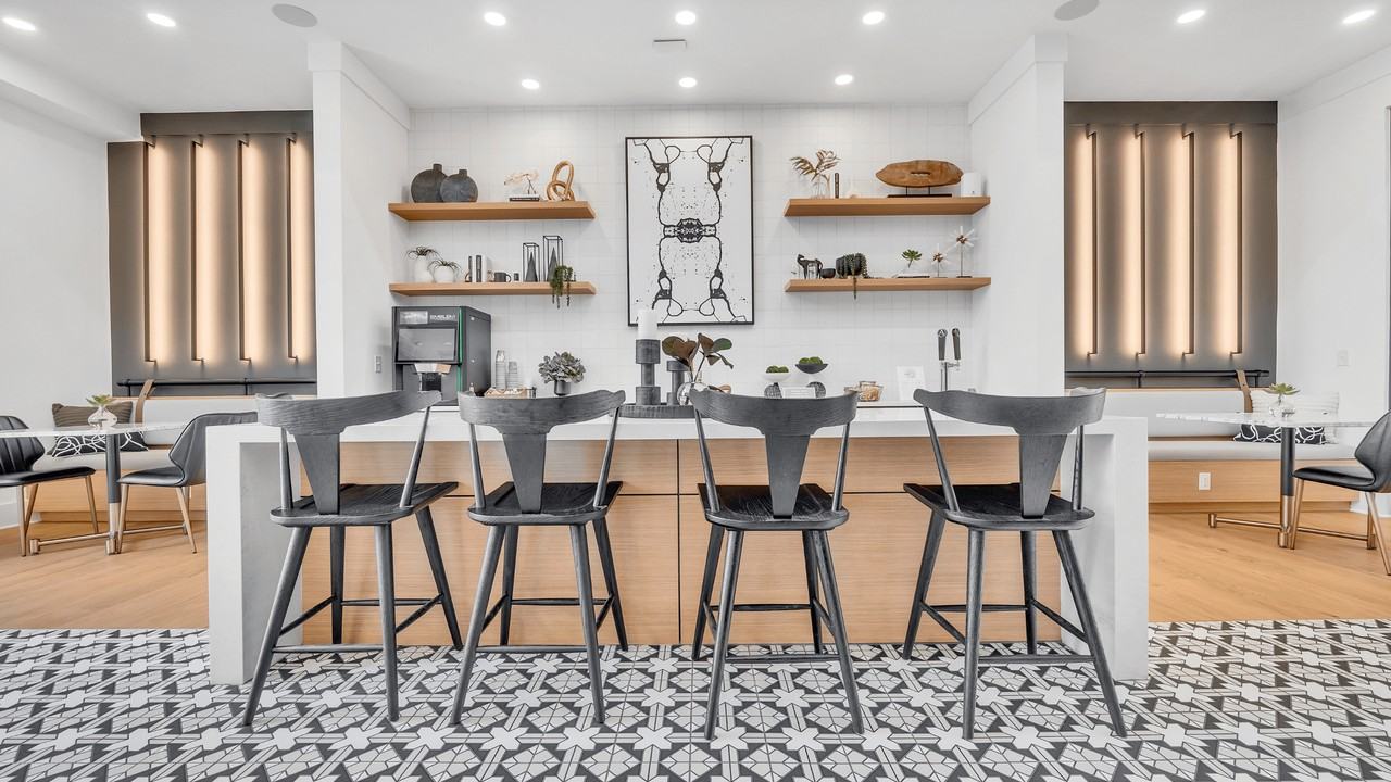 MAA Vale - Photo 6 of 50