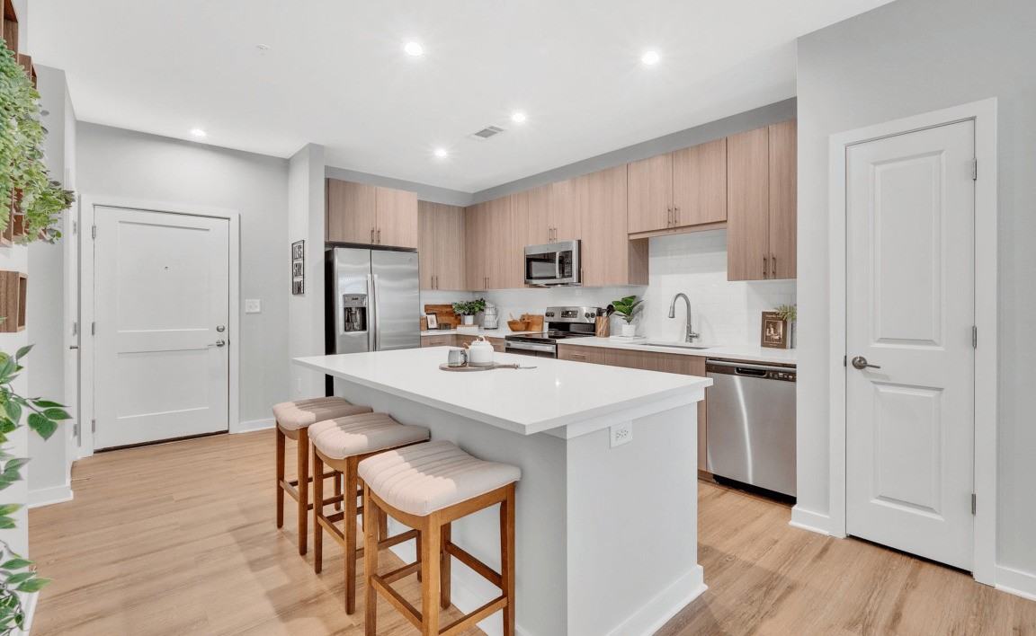 MAA Vale - Photo 7 of 50