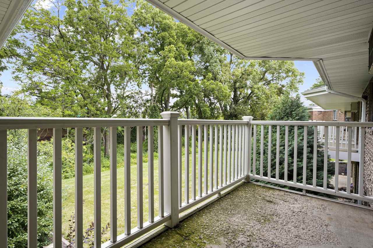 Whitcomb Drive - Photo 3 of 23