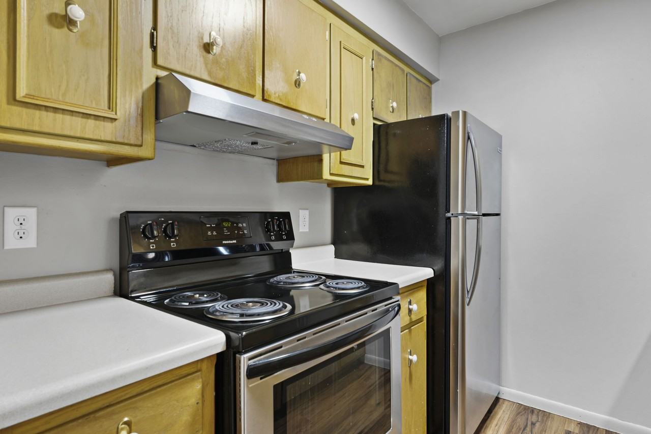 Whitcomb Drive - Photo 2 of 23