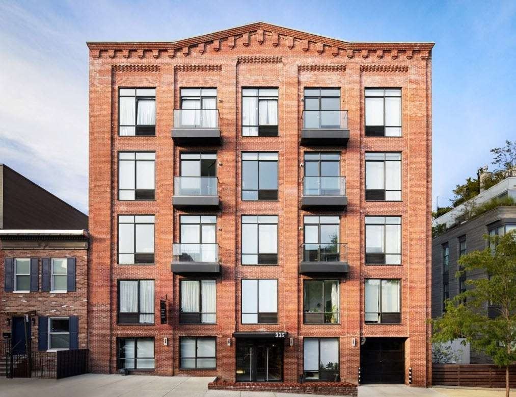 335 Carroll - Photo 2 of 50