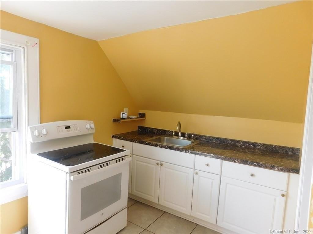 199 Whitney Ave #3 - Photo 5 of 6