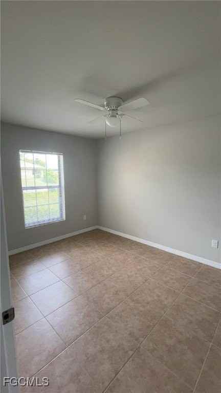 1020 Ne 8th Pl - Photo 5 of 15