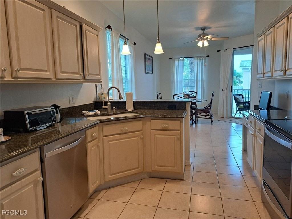 14501 Grande Cay Cir Apt 2701 #2701 - Photo 4 of 15