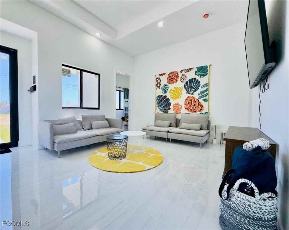 1709 Northeast 41st Street - Photo 6 of 17