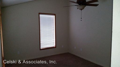 1036 Wright Ave - Photo 2 of 3
